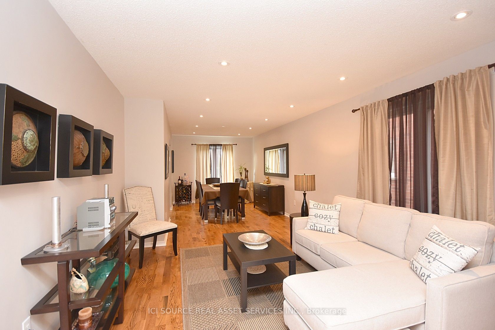 5720 Tayside Cres, #Upper