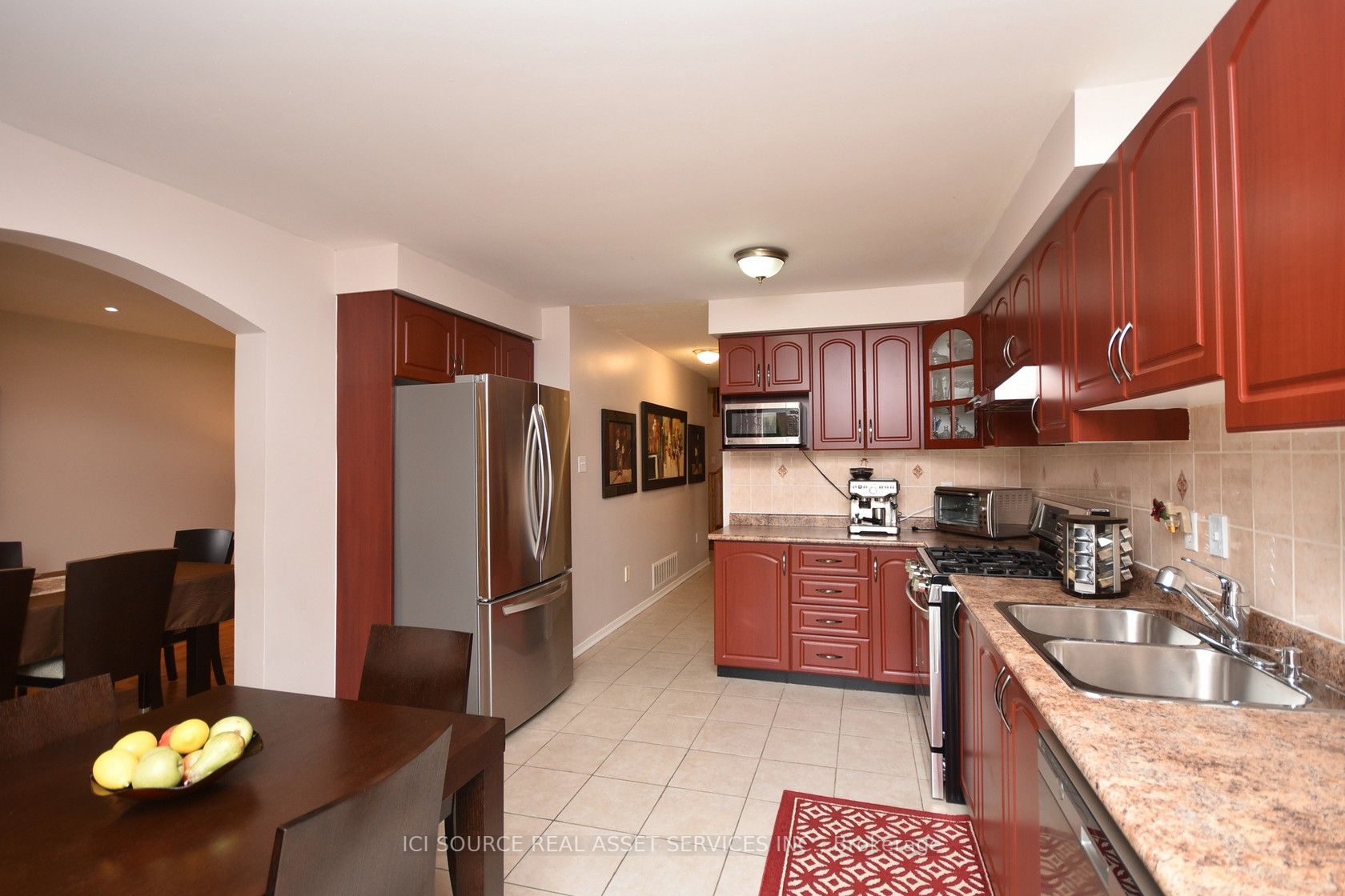 5720 Tayside Cres, #Upper