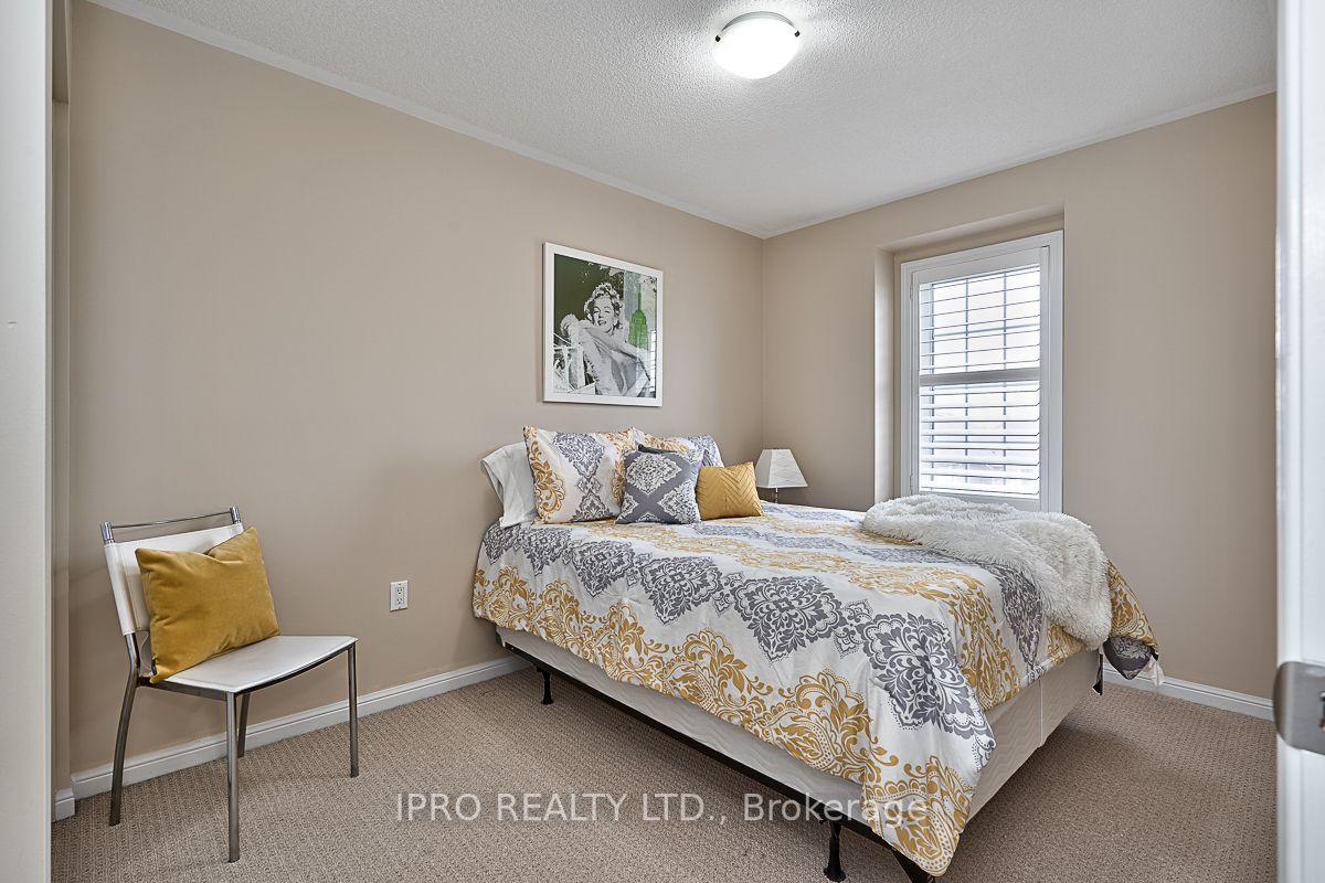 71 Bevington Rd