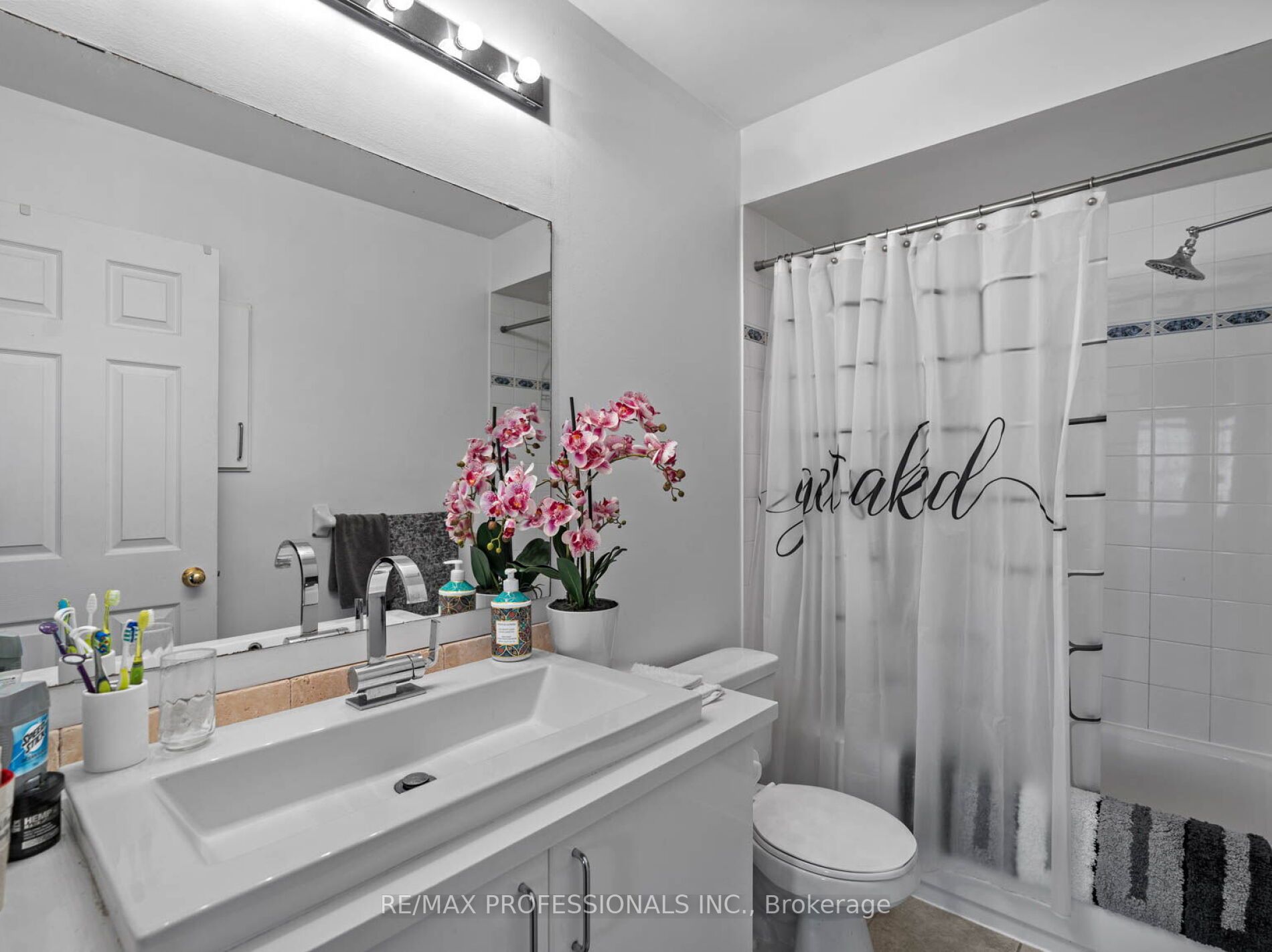 2340 Parkhaven Blvd, #6