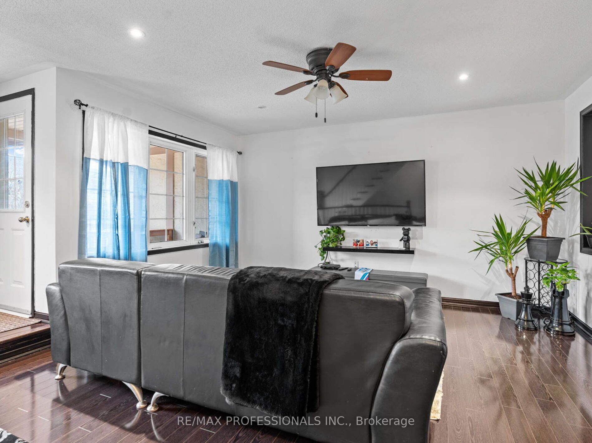 2340 Parkhaven Blvd, #6