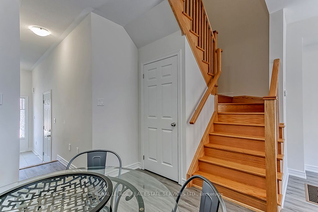 3964 Koenig Rd