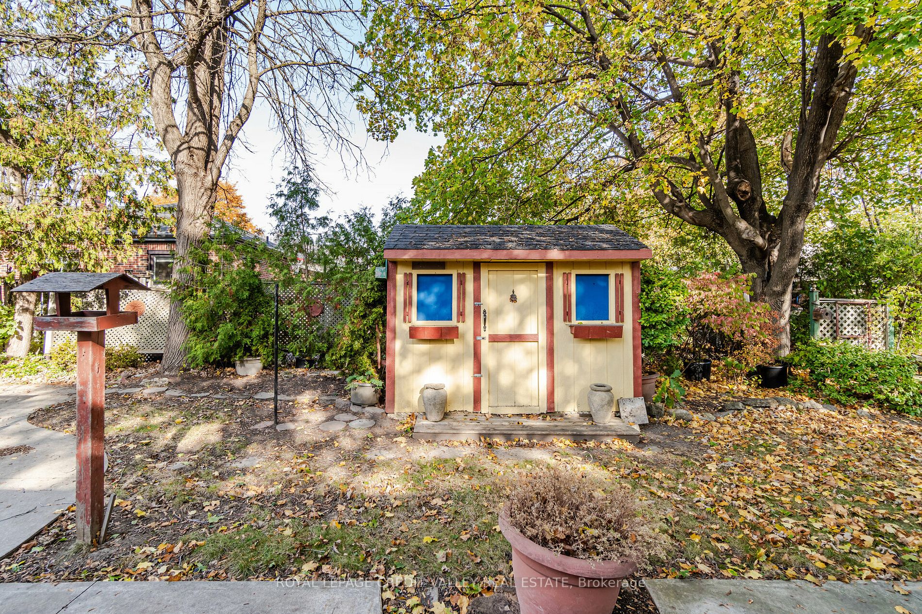 121 Denison Ave