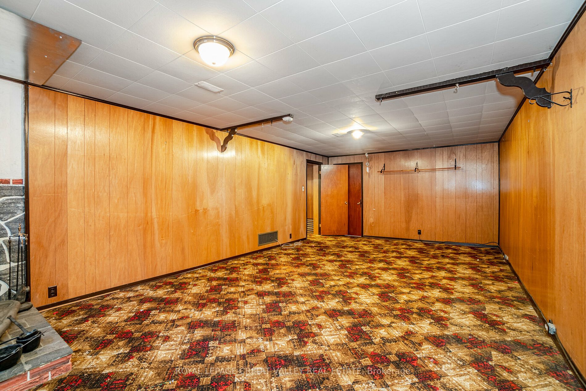 121 Denison Ave