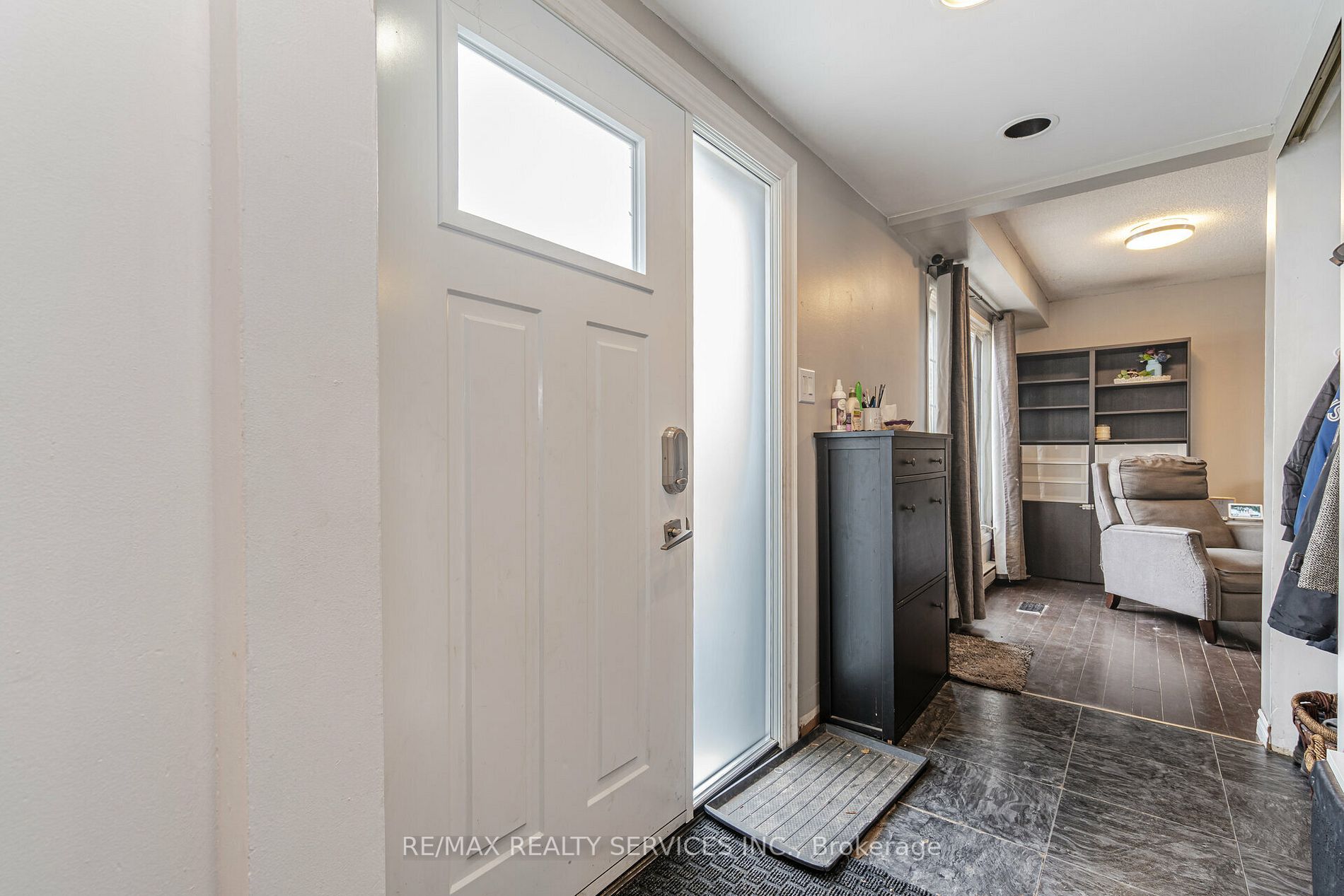 11 Habitat Sq