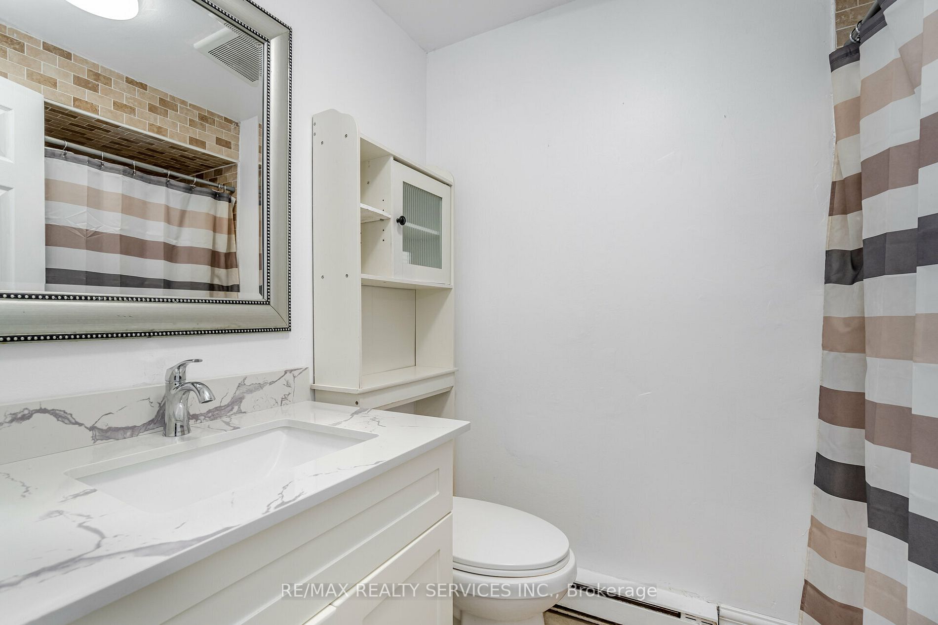 11 Habitat Sq