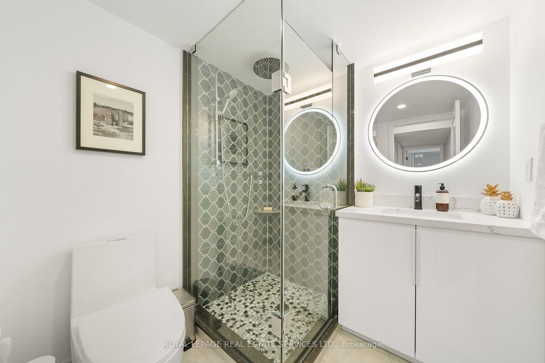 1240 Marlborough Crt, #1104