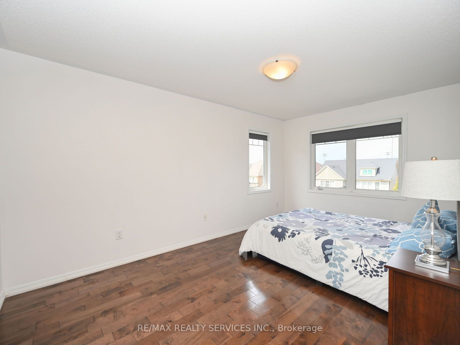 552 Attenborough Terr