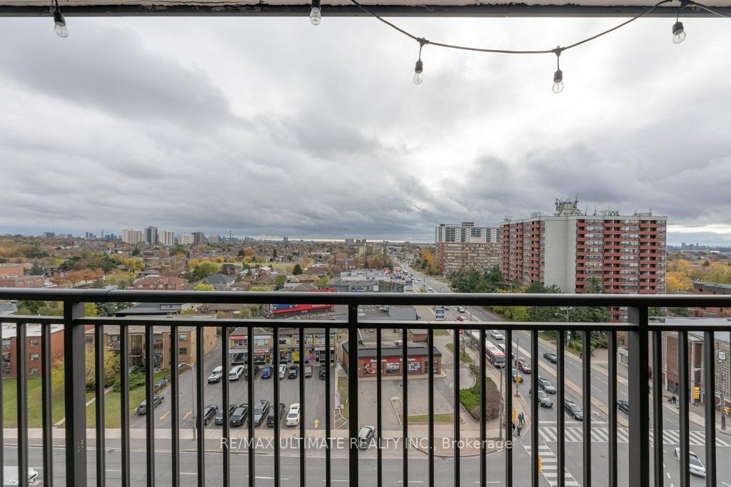 830 Lawrence Ave W, #909