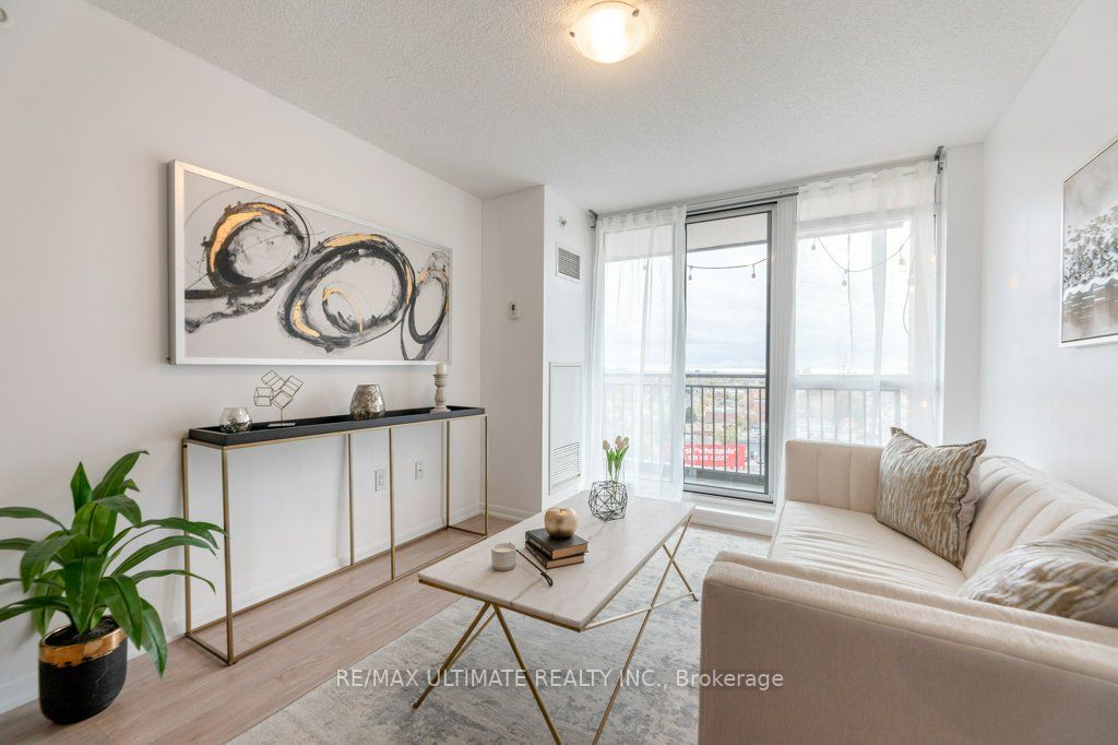 830 Lawrence Ave W, #909