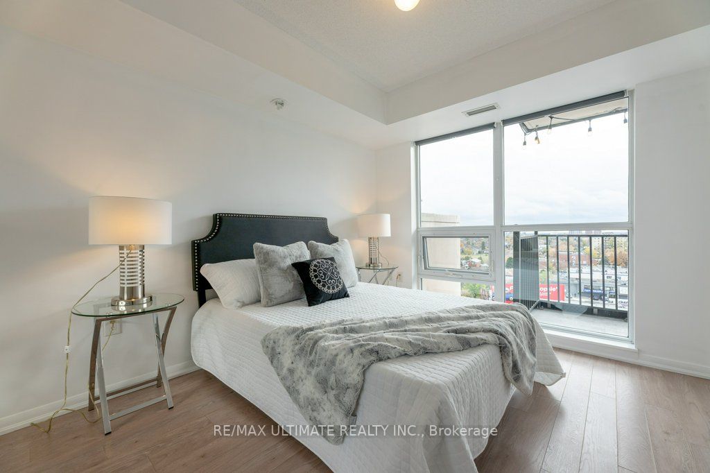 830 Lawrence Ave W, #909