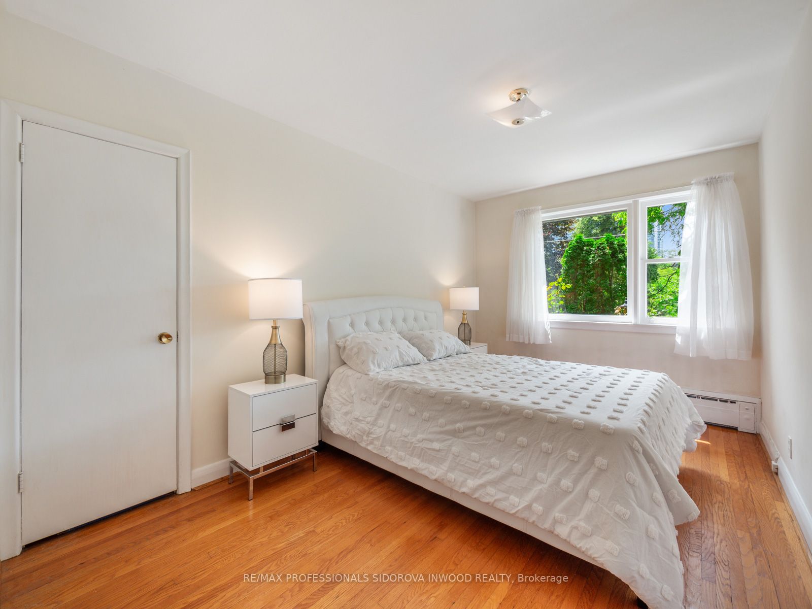 81 Ellis Ave