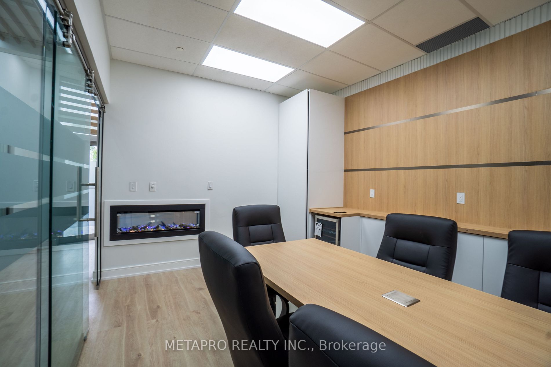 1670 North Service Rd E, #107