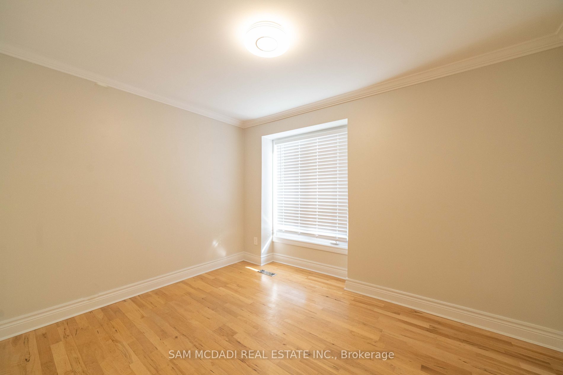 3443 Autumnleaf Cres