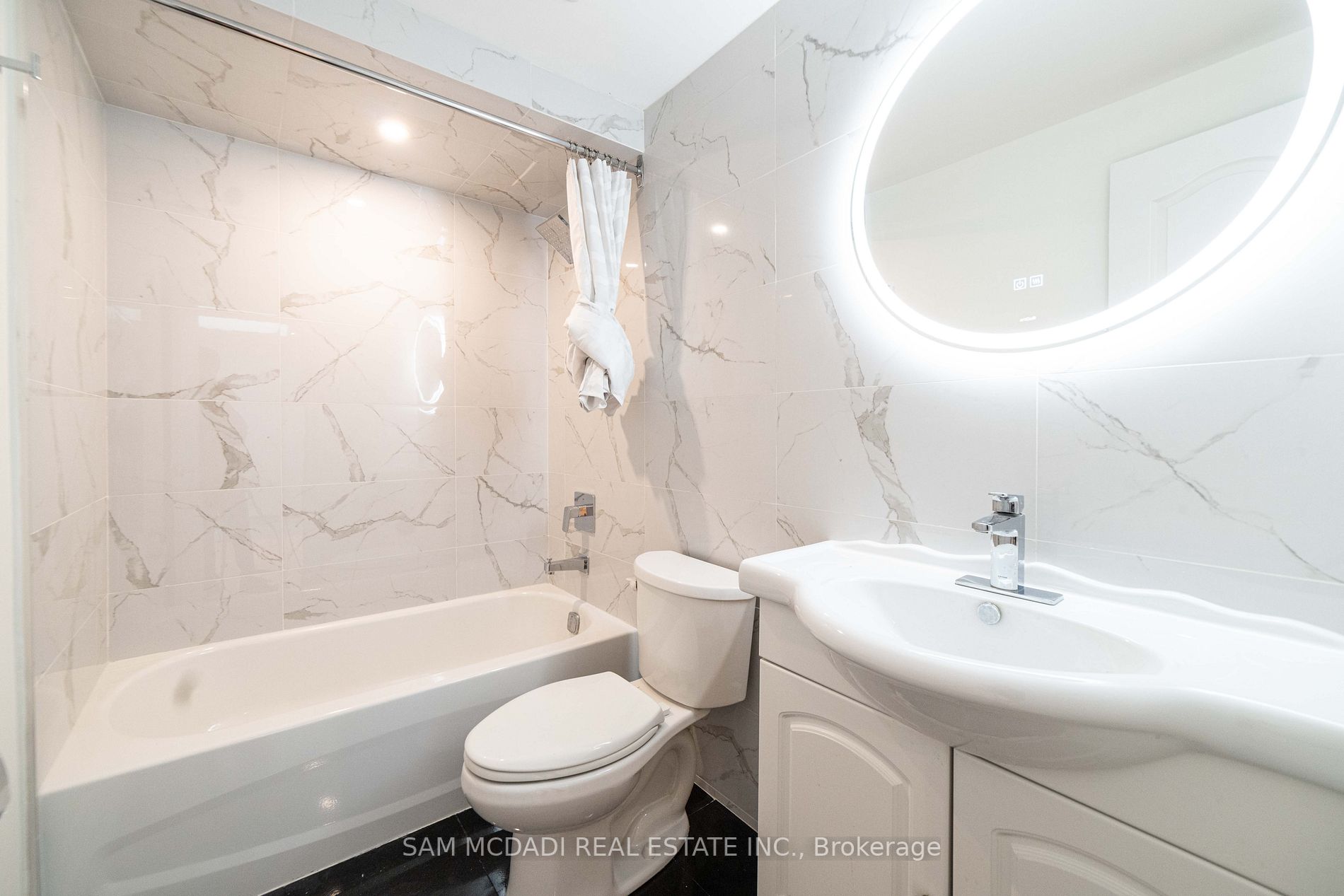 3443 Autumnleaf Cres