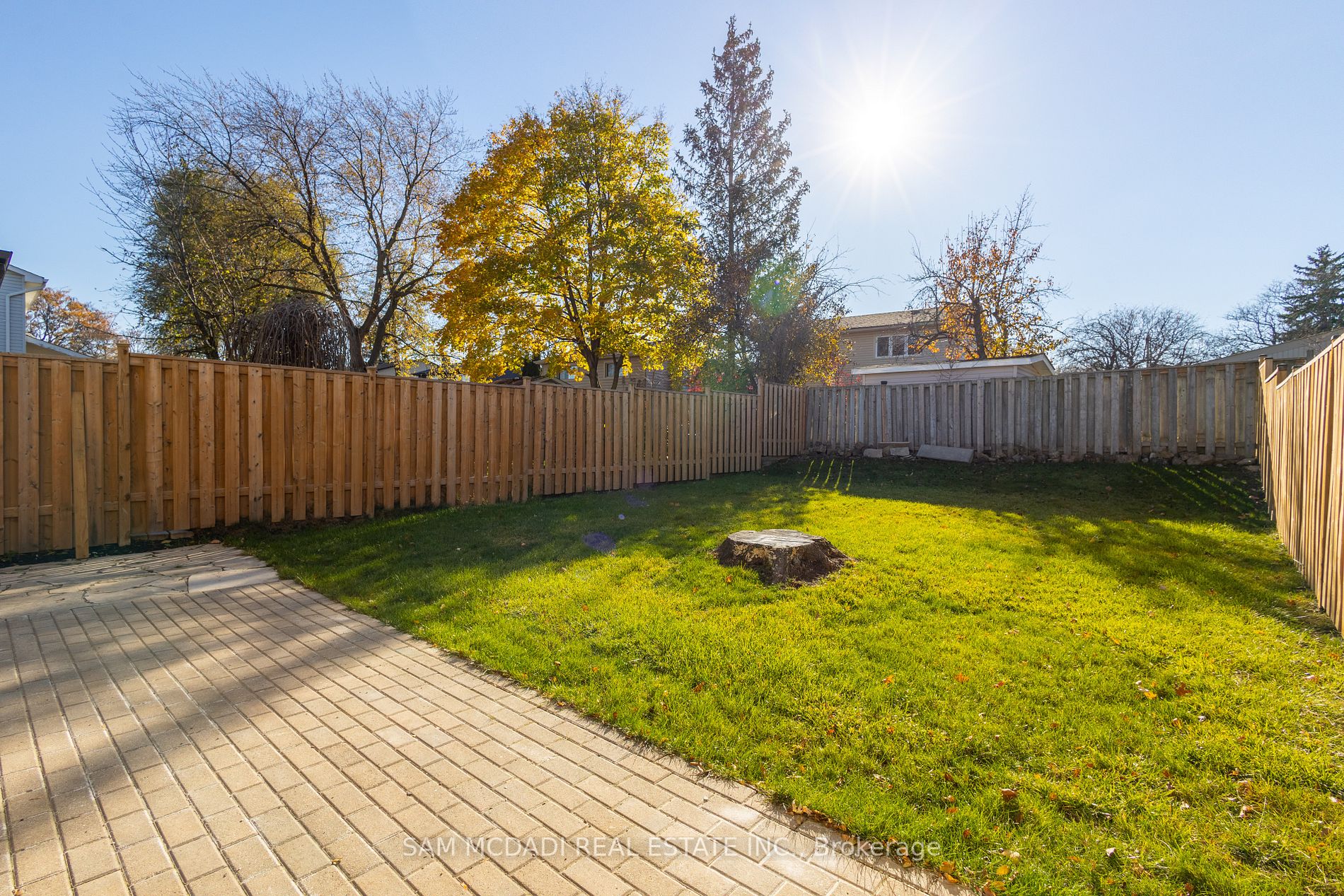 3443 Autumnleaf Cres