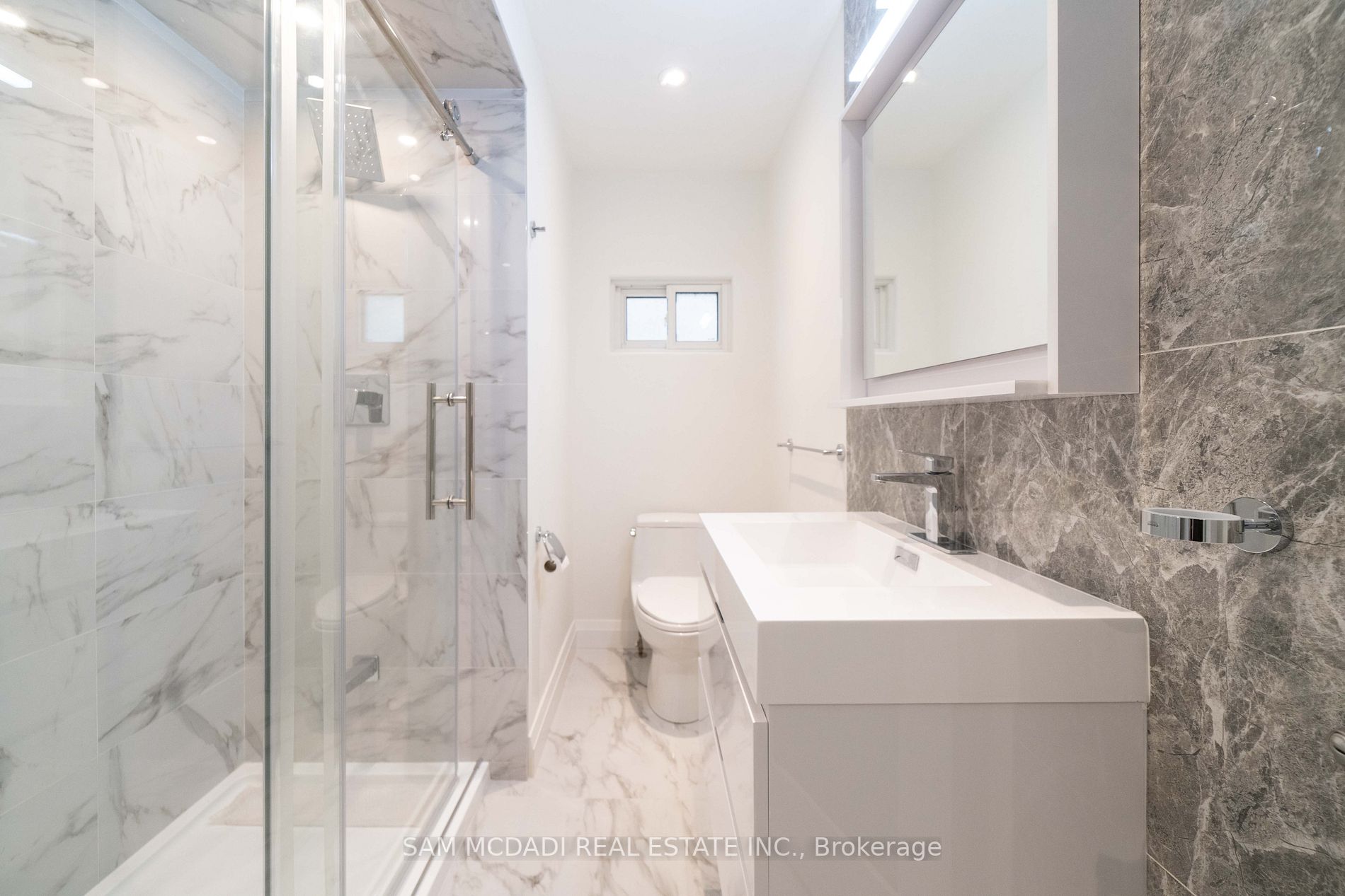 3443 Autumnleaf Cres