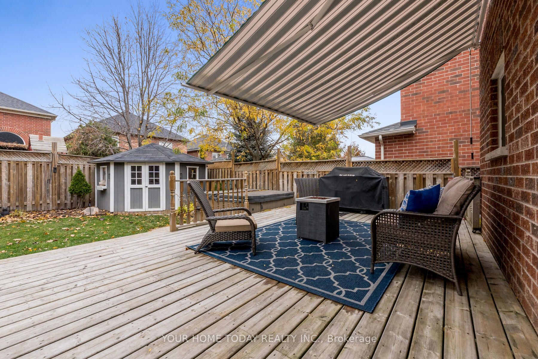 14 Chaplin Cres
