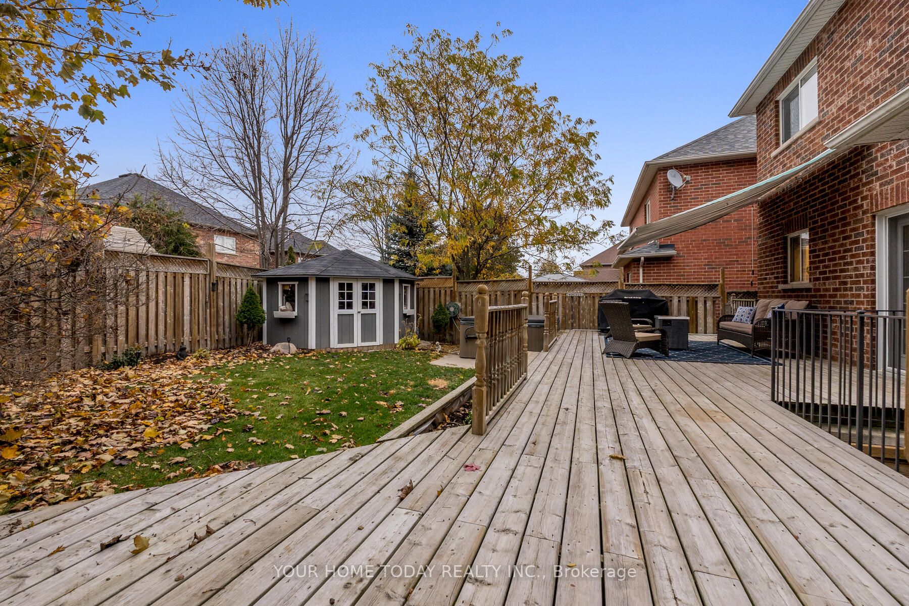 14 Chaplin Cres