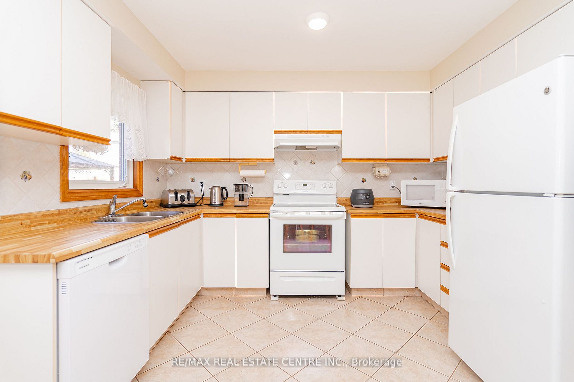 329 Lisa Marie Dr