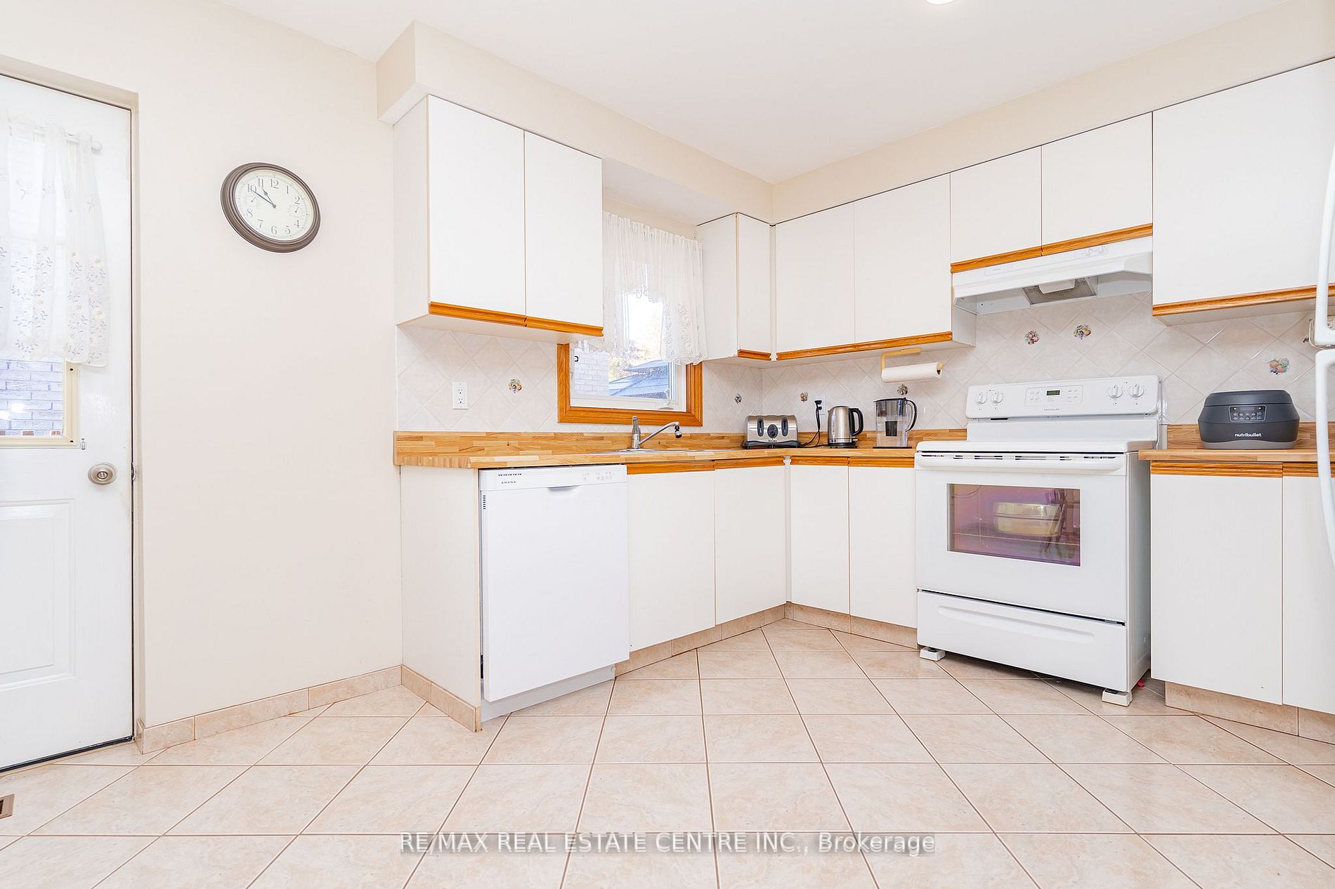 329 Lisa Marie Dr