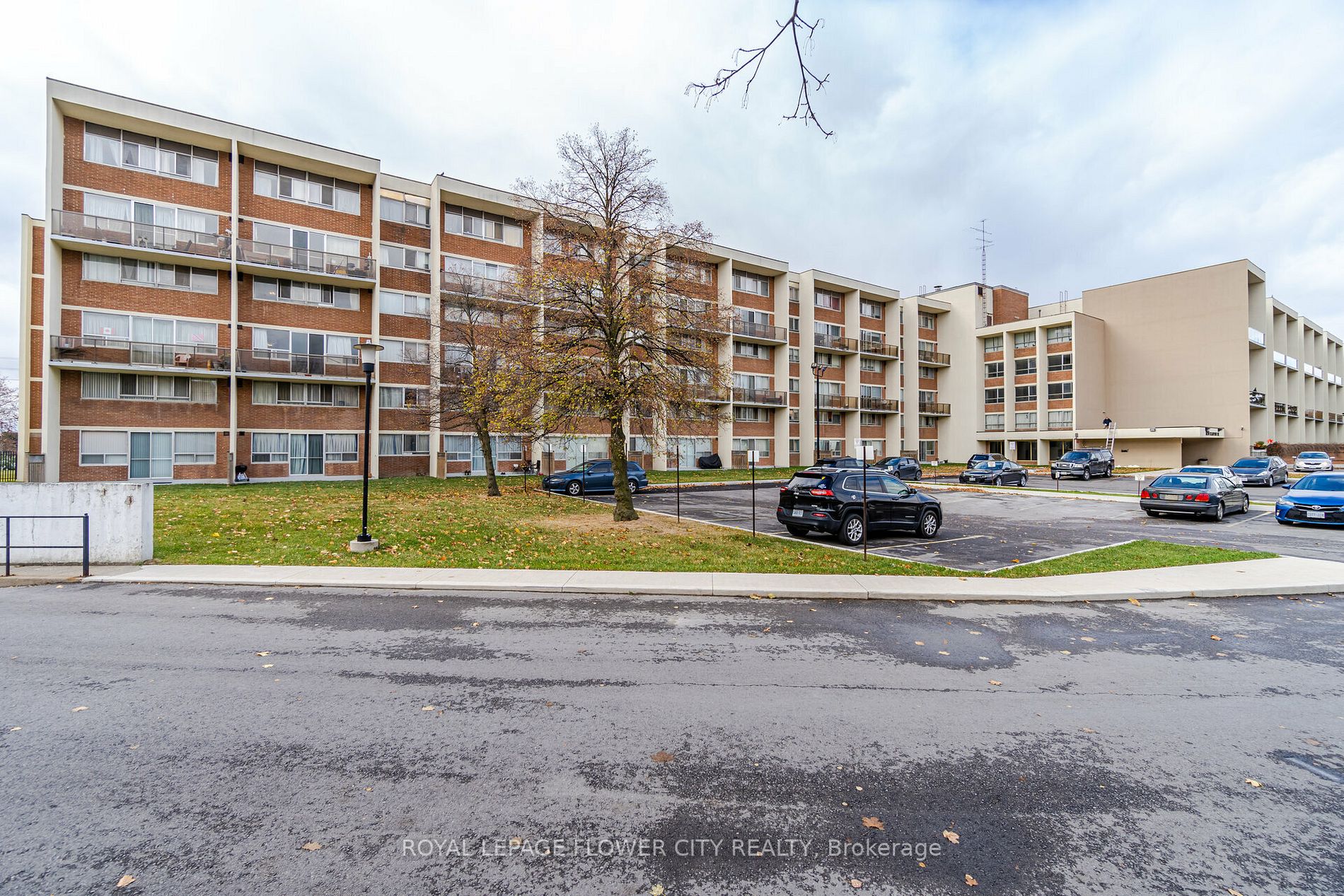 1050 Stainton Dr, #334