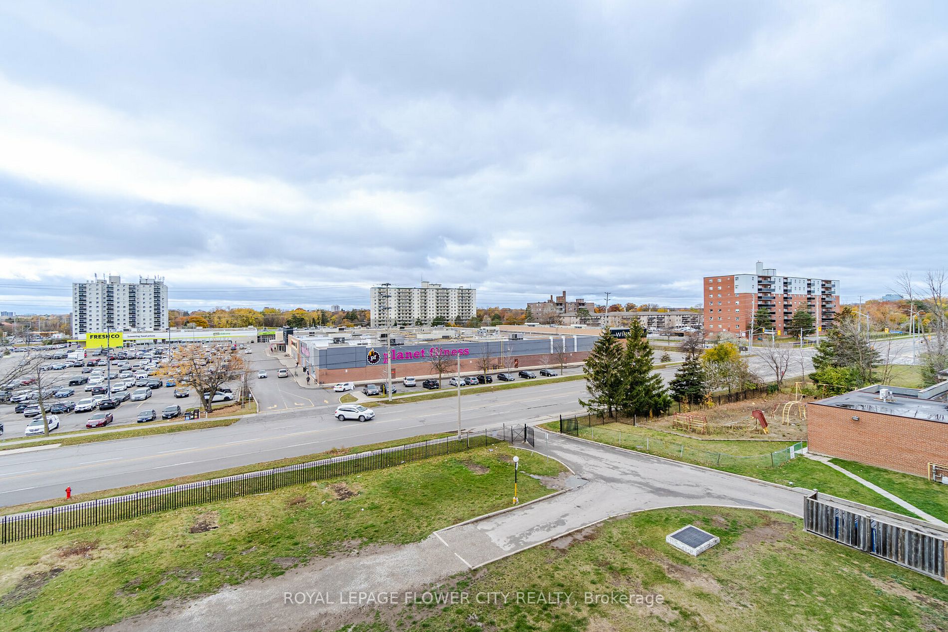1050 Stainton Dr, #334