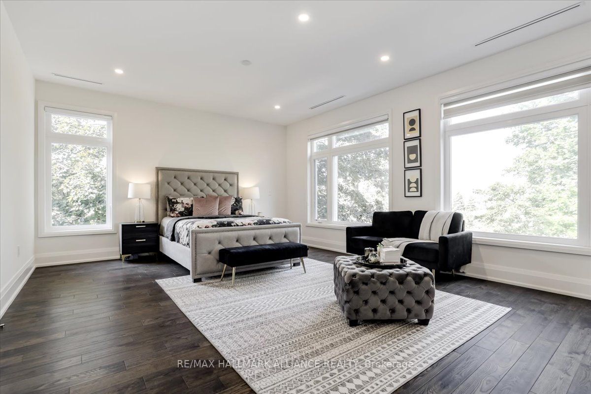 1037 Melvin Ave