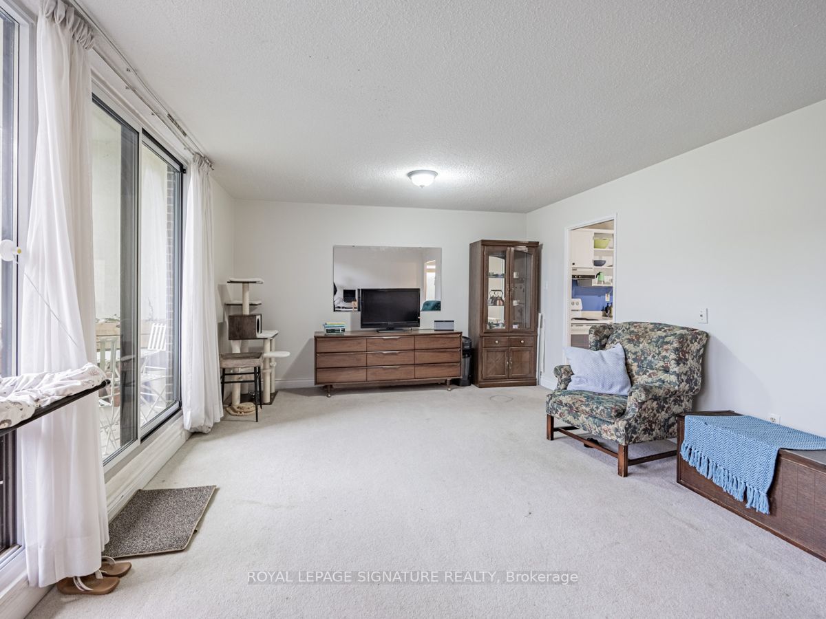 1515 Lakeshore Rd, #101
