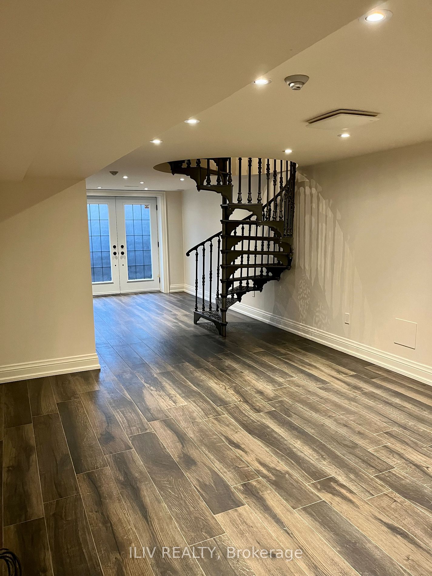 309 Riverside Dr, #Suite 1