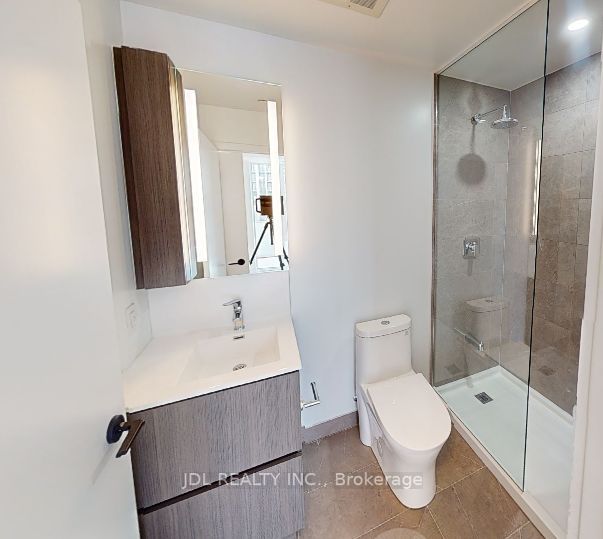 215 Lakeshore Road W #519