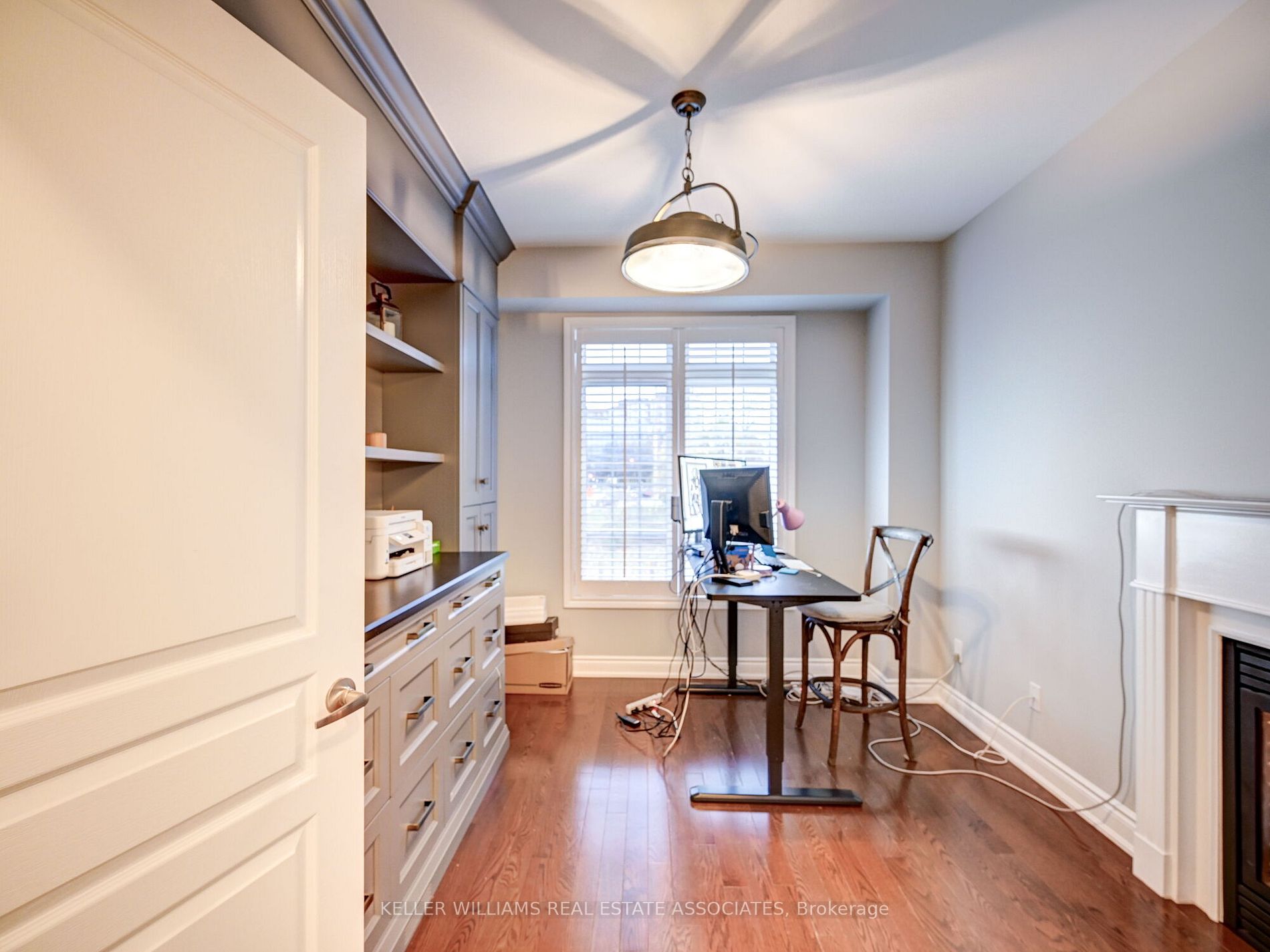 28 Harborn Rd