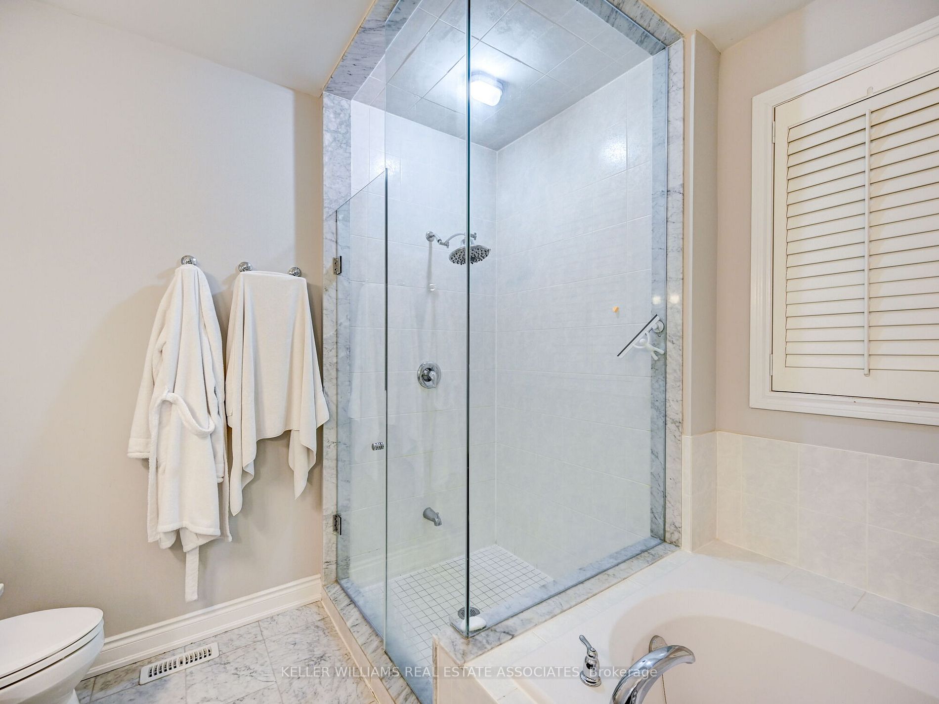 28 Harborn Rd
