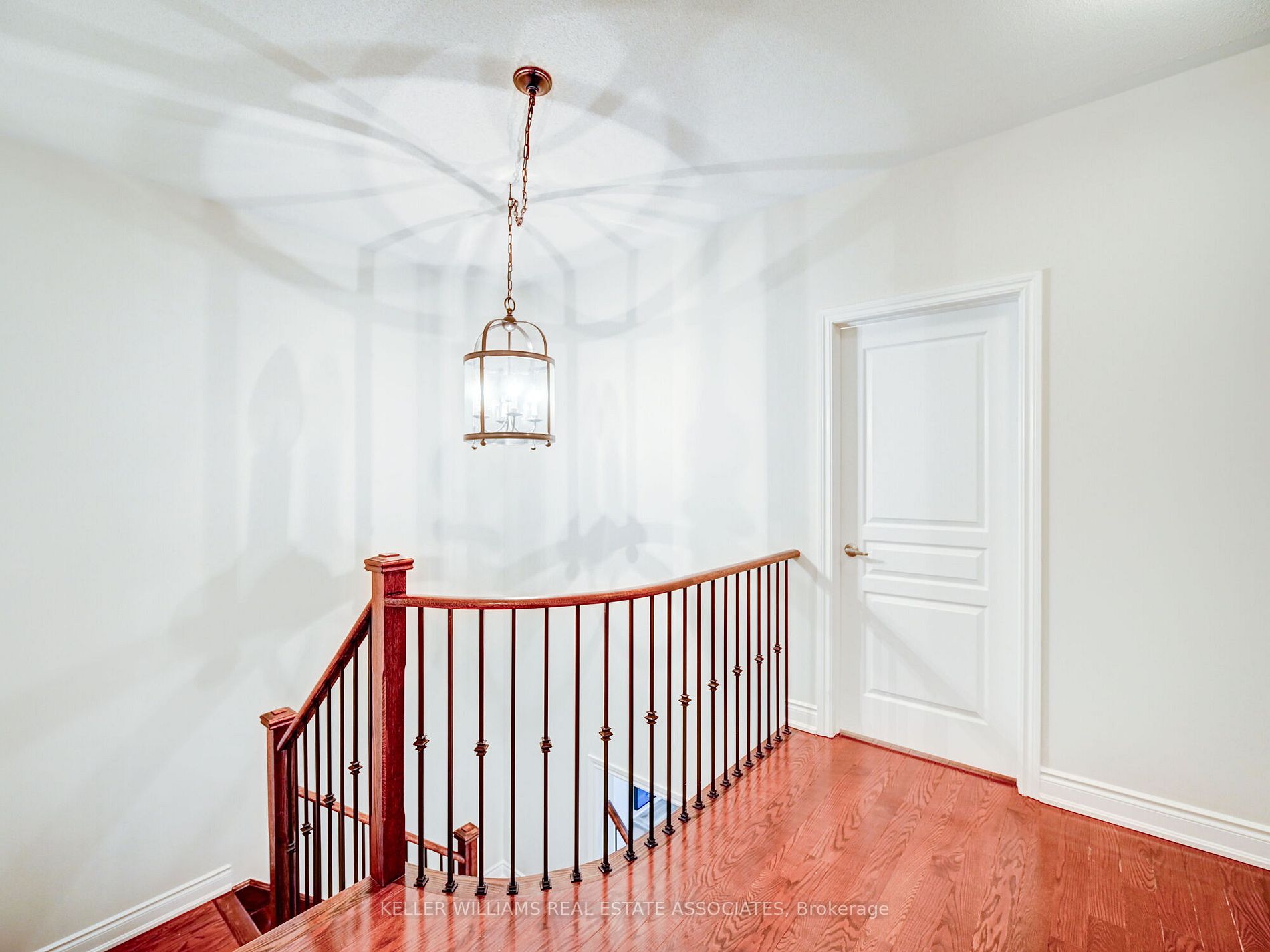 28 Harborn Rd