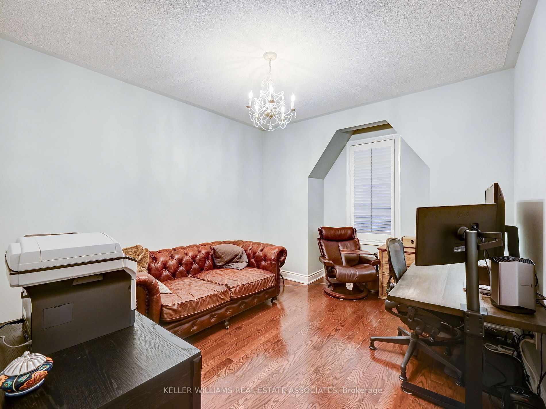 28 Harborn Rd
