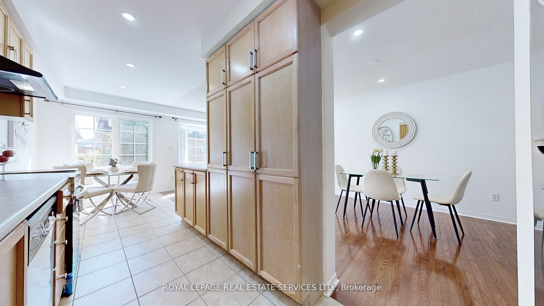 3950 Erin Centre Boulevard, #36