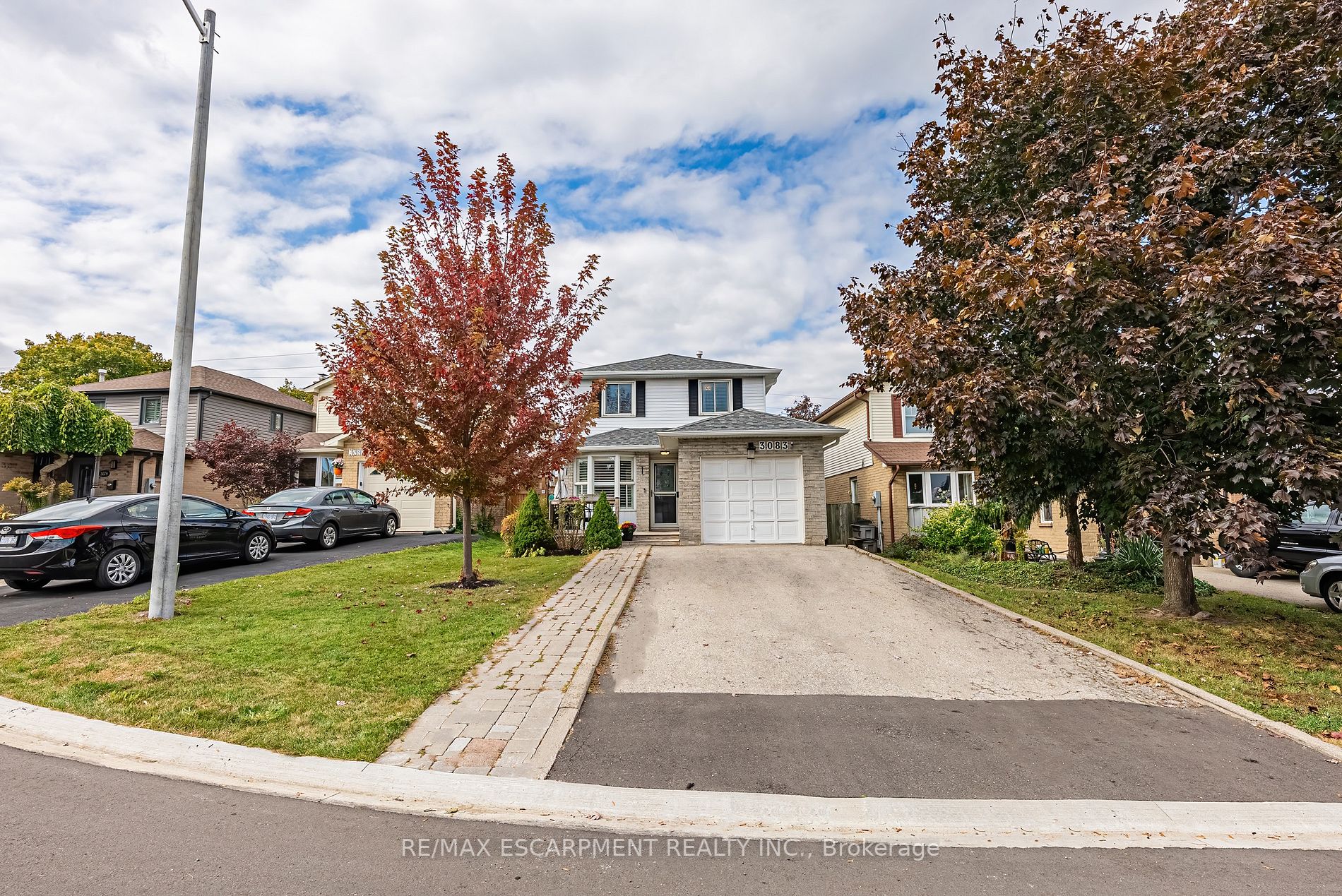 3083 Fontana Crt