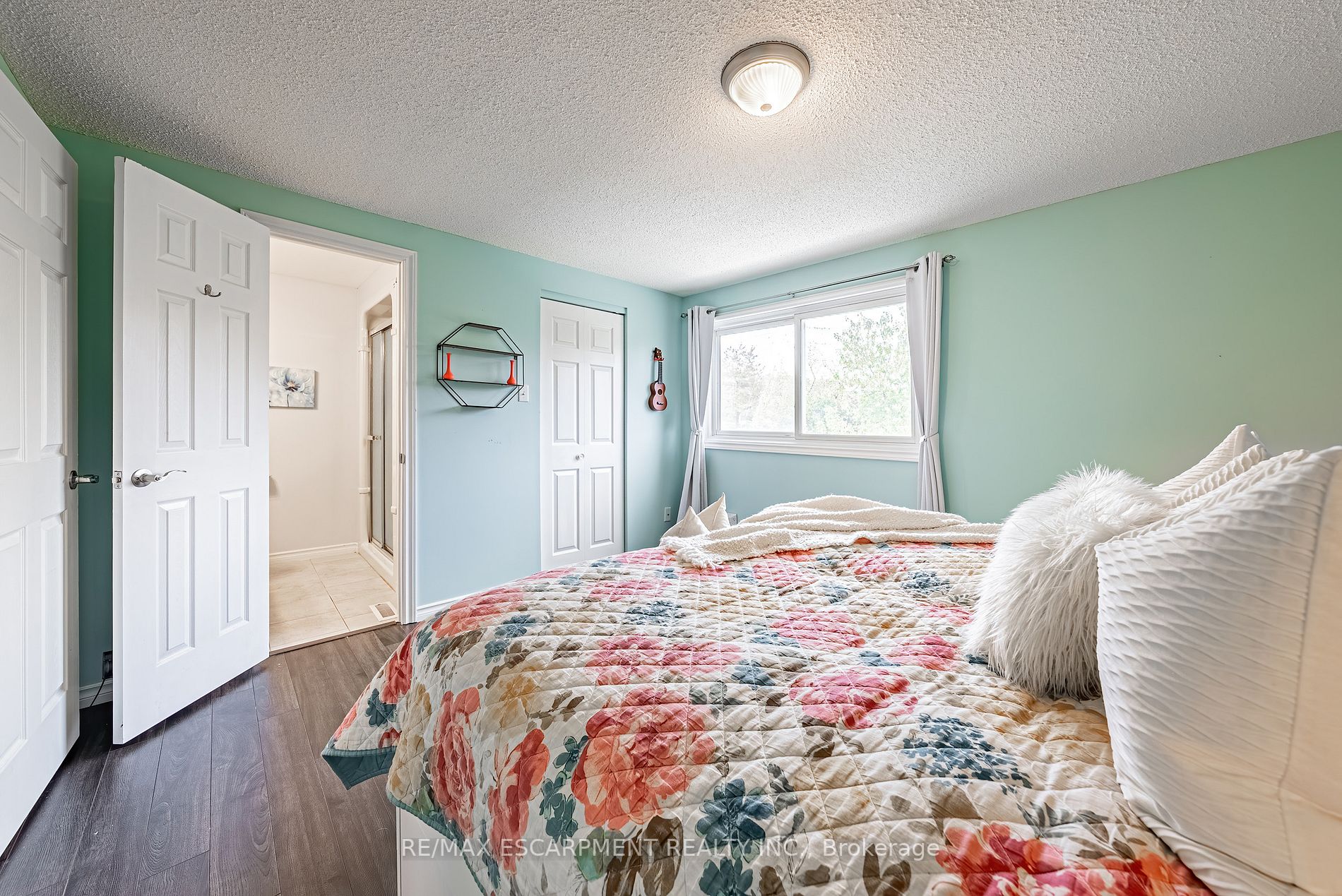 3083 Fontana Crt