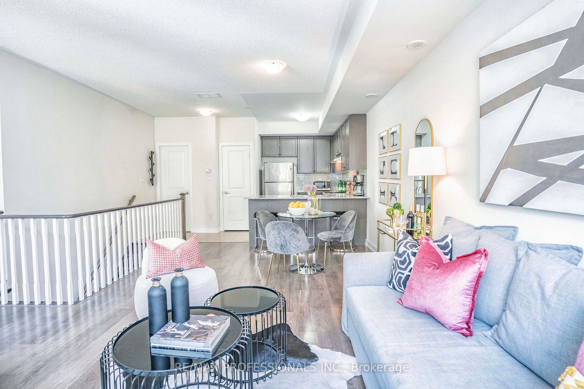 6 Drummond St, #328