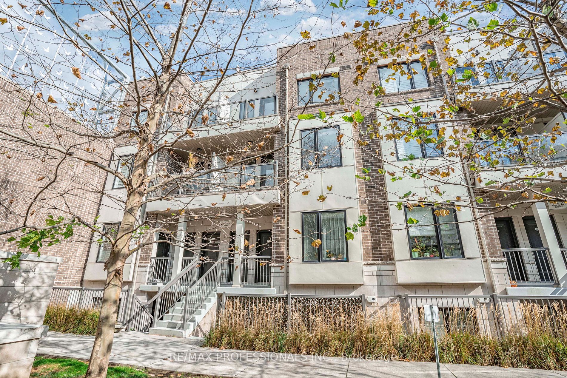 6 Drummond St, #328