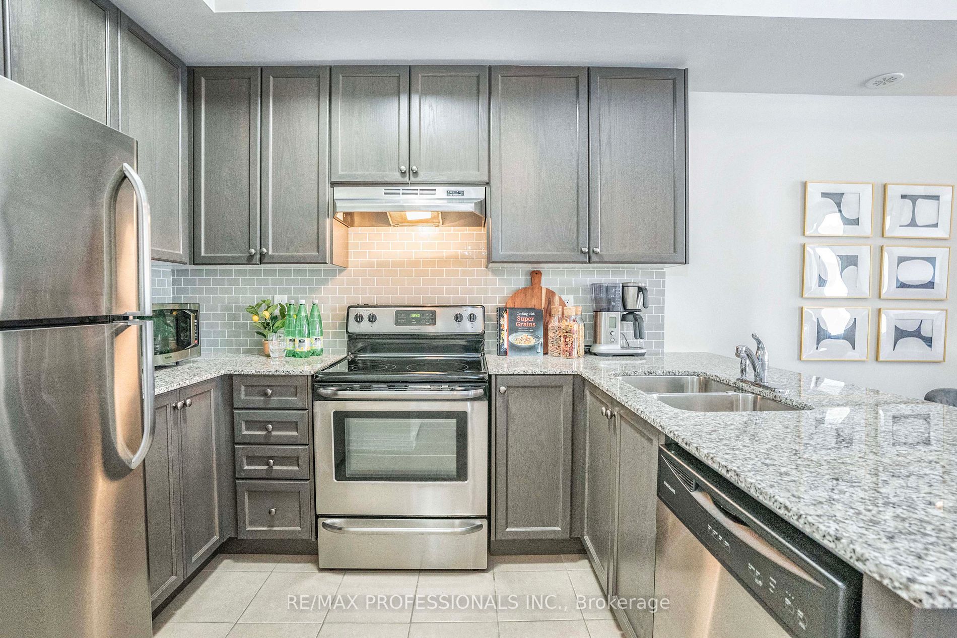 6 Drummond St, #328
