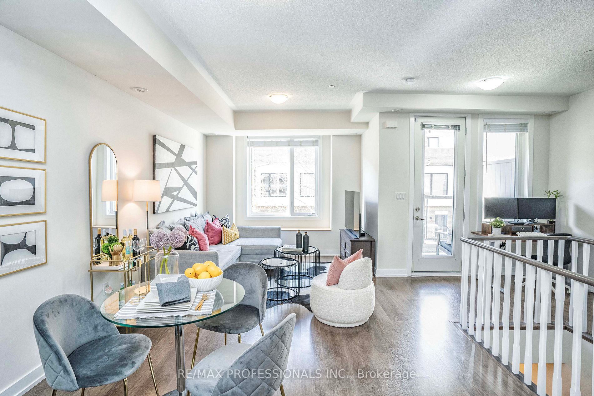 6 Drummond St, #328