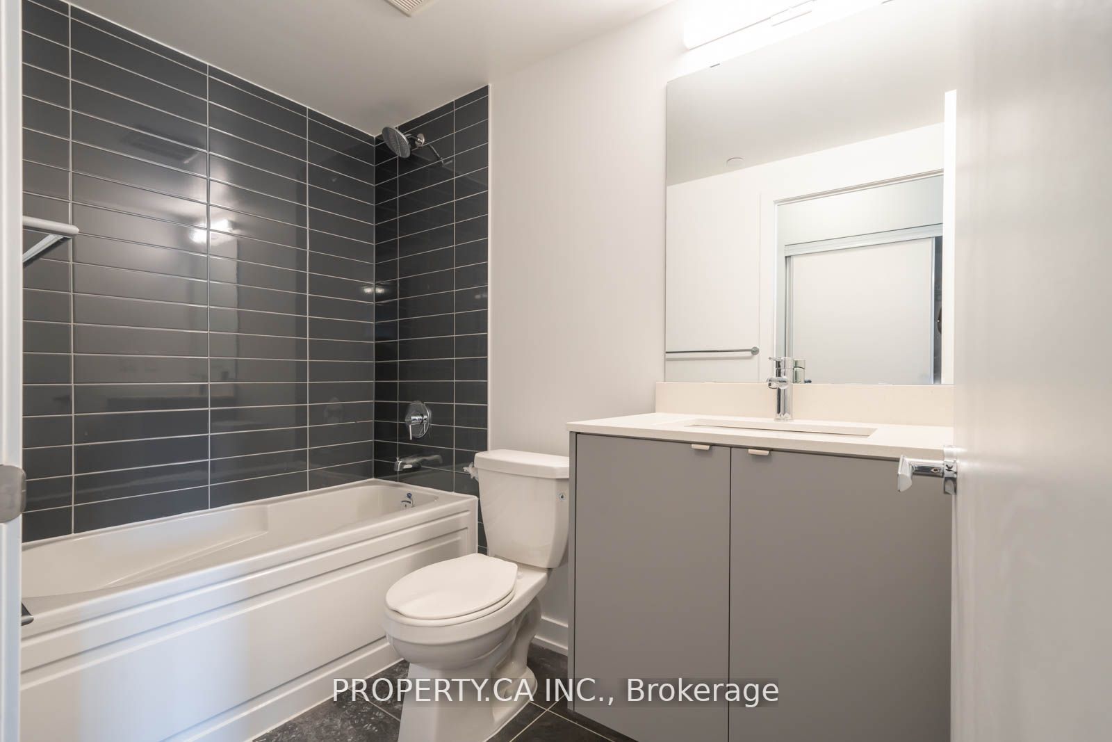 3200 Dakota Common Rd, #B610