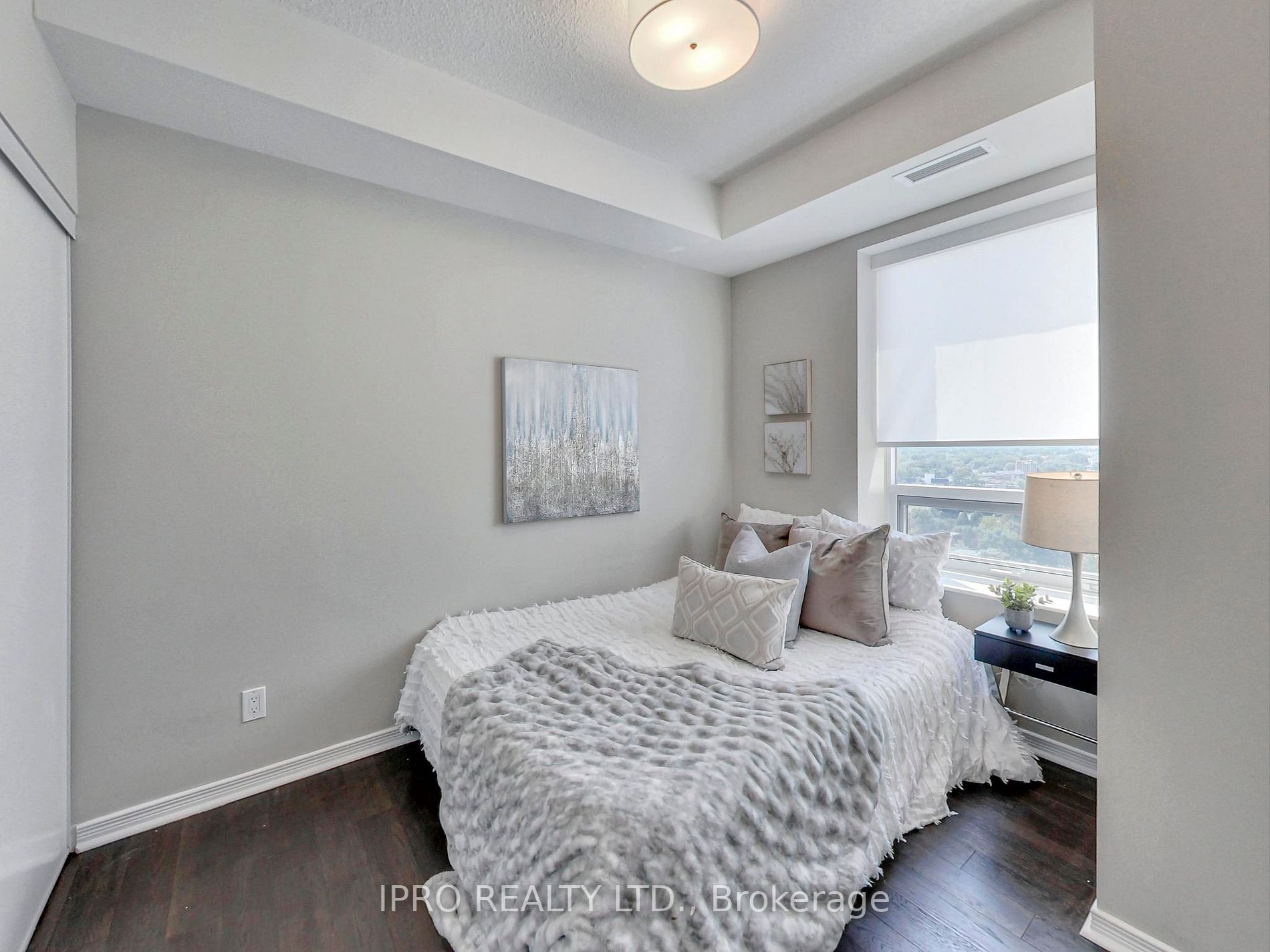 60 Heintzman St, #1613