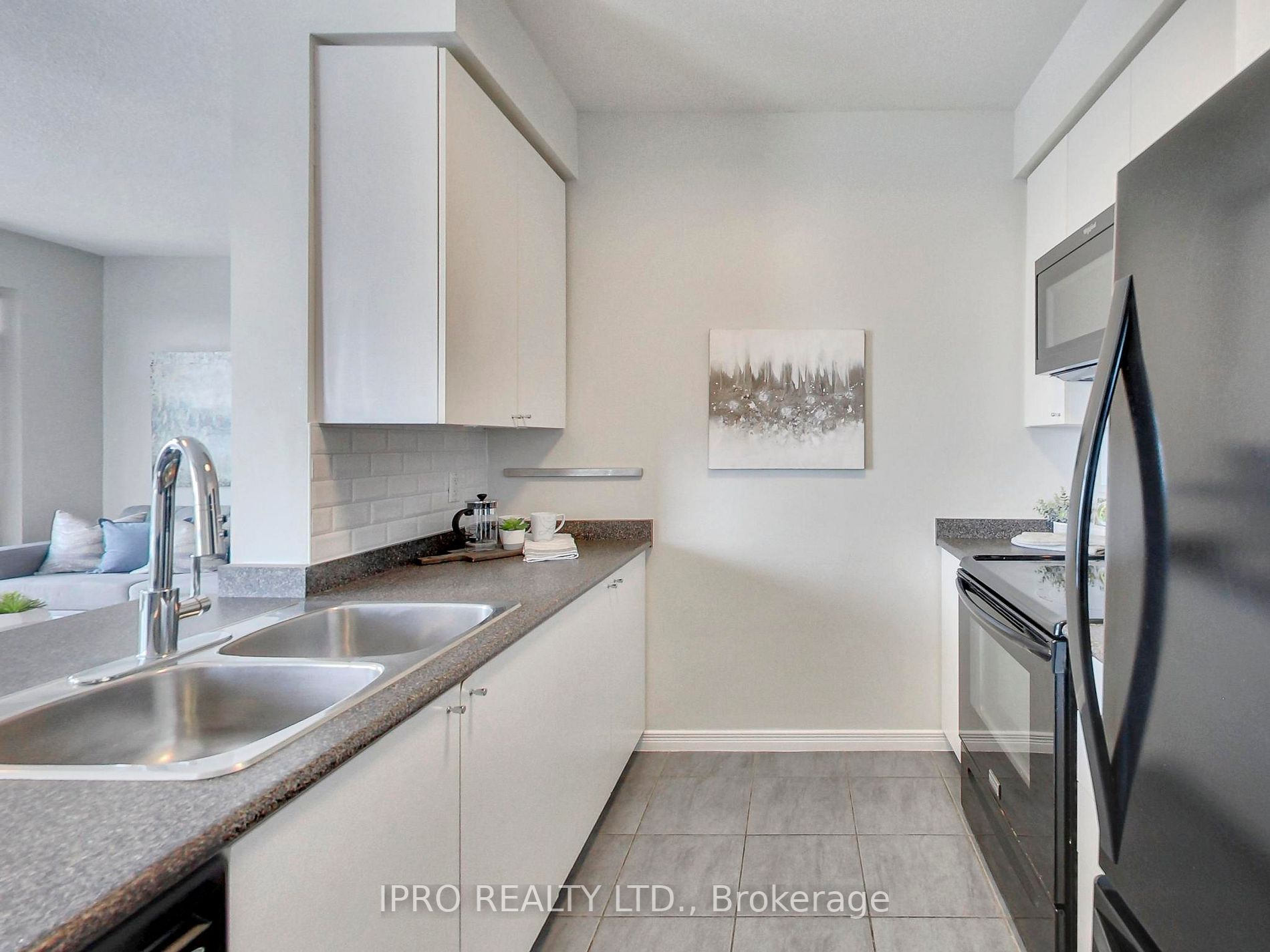 60 Heintzman St, #1613