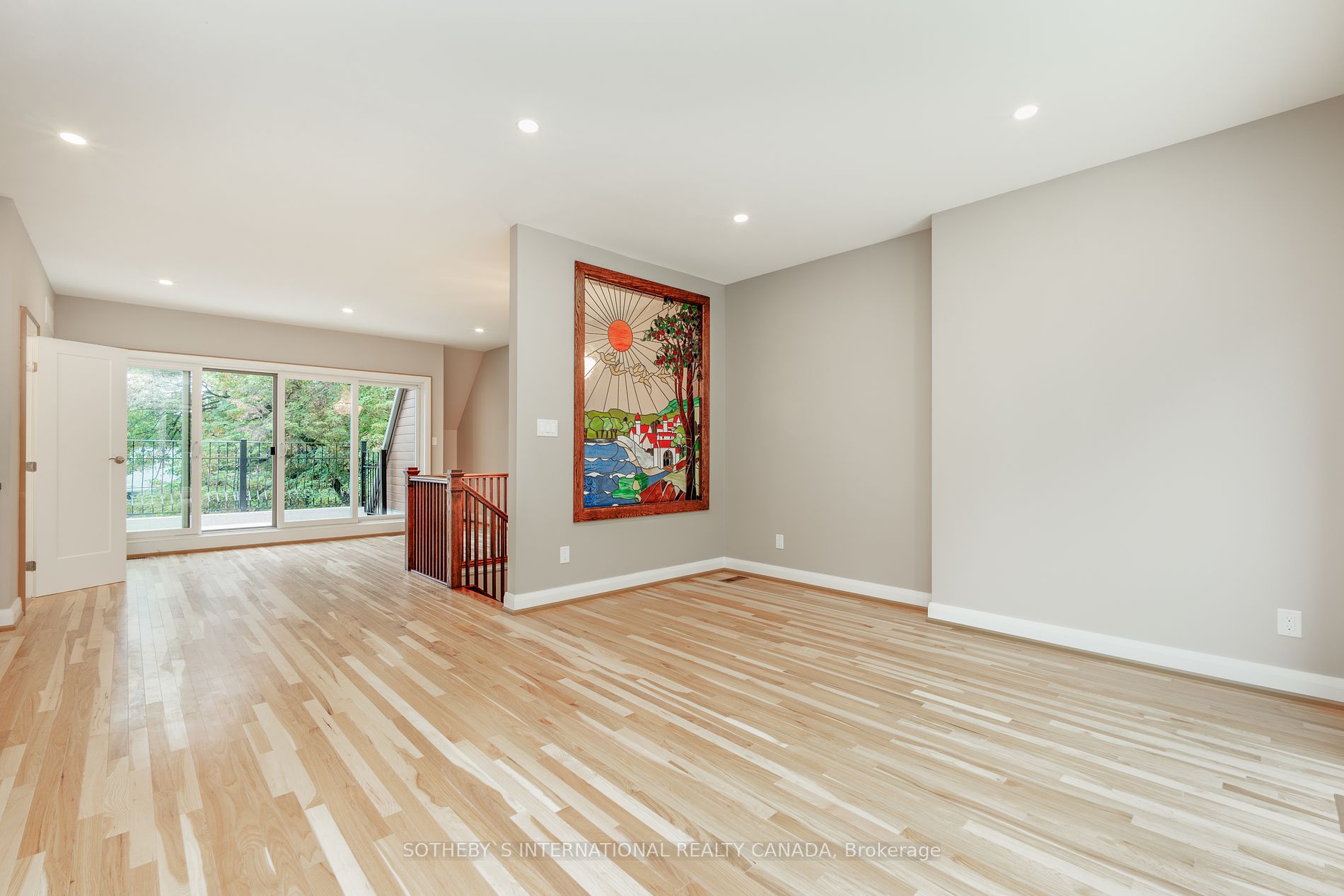 27 Kennedy Ave