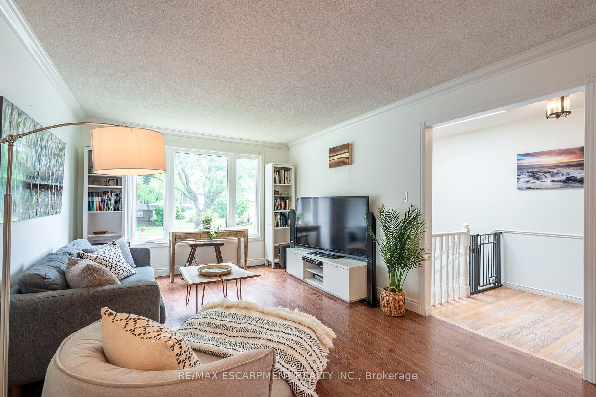3033 Tecumseh Dr