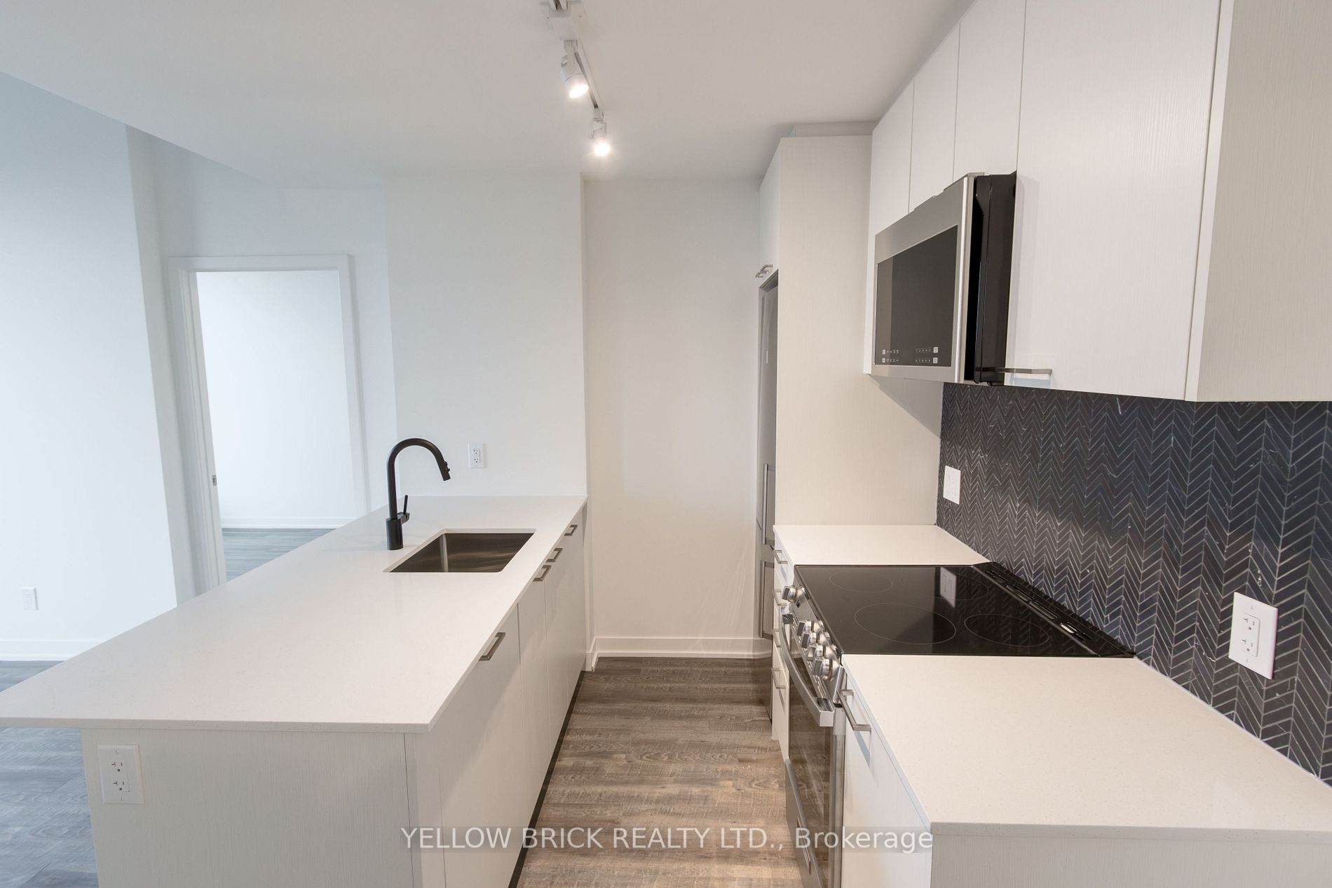 1808 St. Clair Ave W, #716