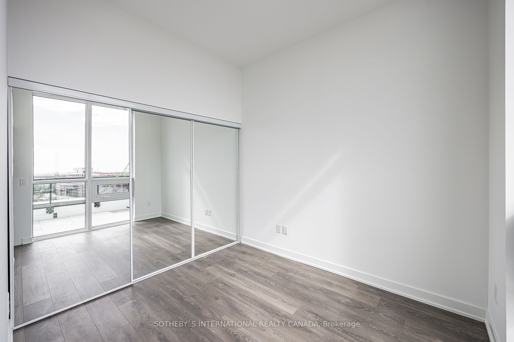 3005 Pine Glen Rd, #809