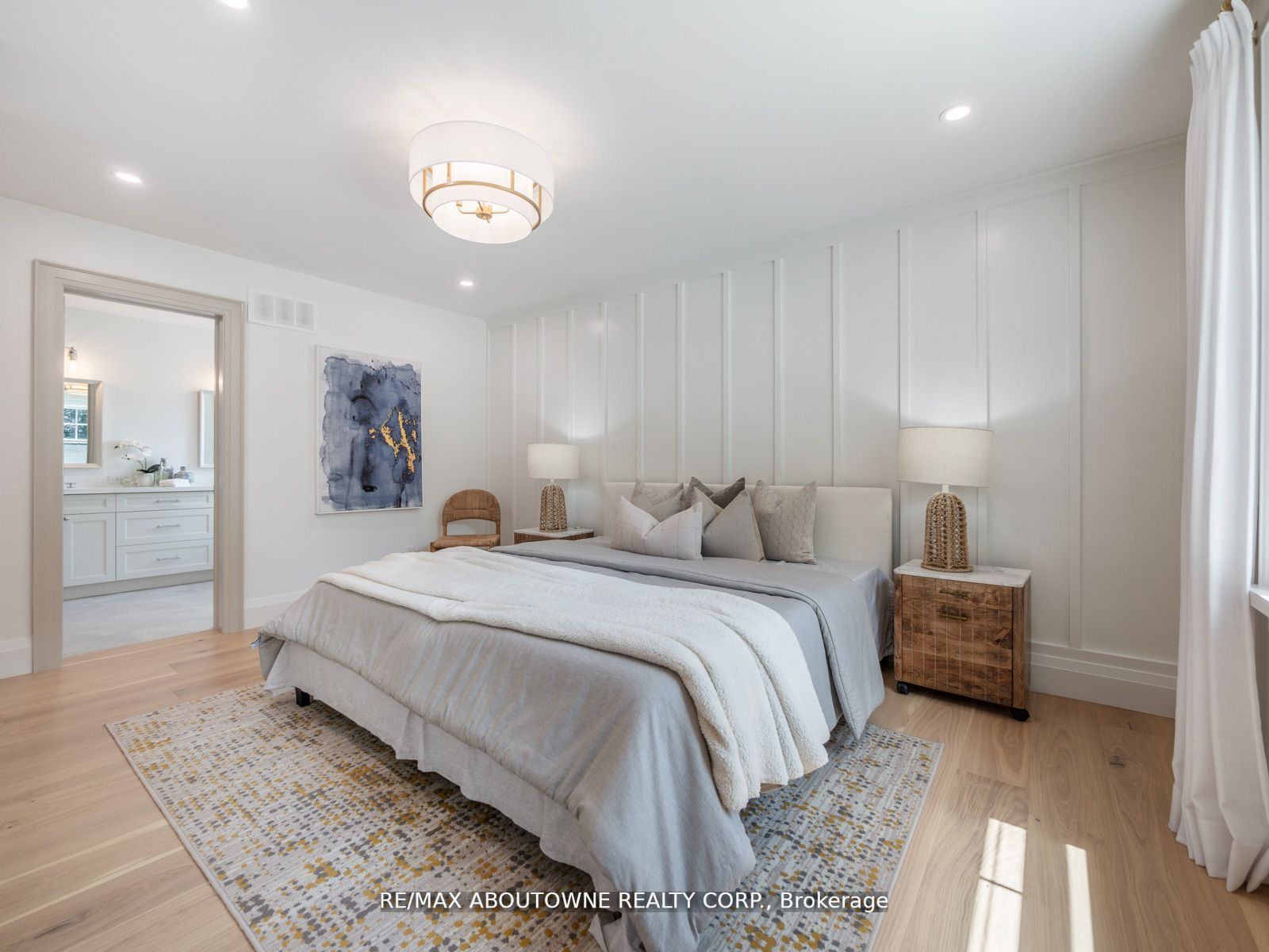 33 Harbourside Crt